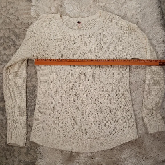 Mossimo L cable knit sweater cream/white - Picture 7 of 7